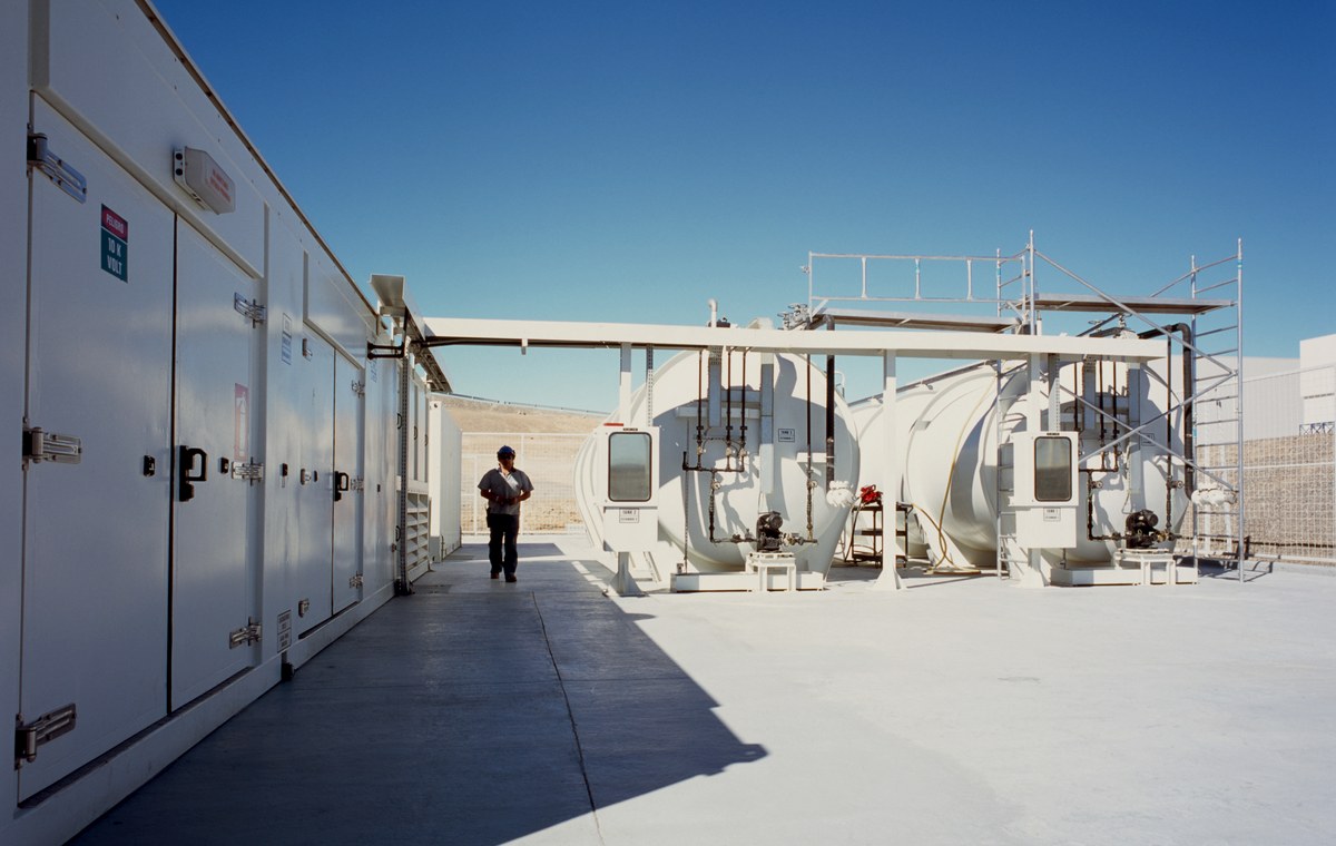 Warehouse backup power